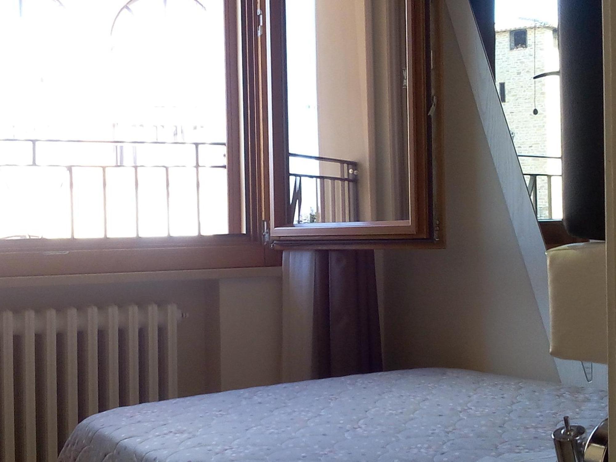 Albergo Diffuso - Il Poggetto Tra Urbino & San Marino Kamer foto