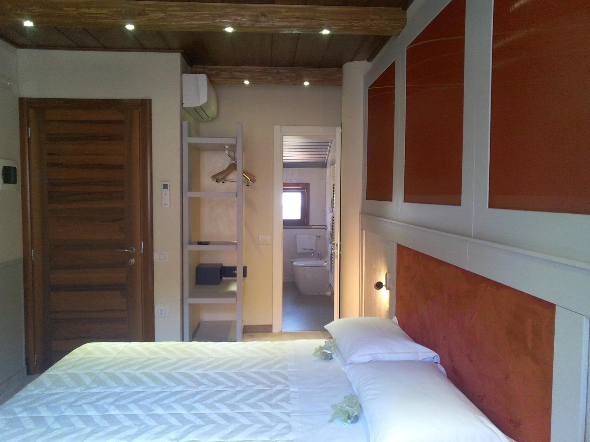 Albergo Diffuso - Il Poggetto Tra Urbino & San Marino Kamer foto