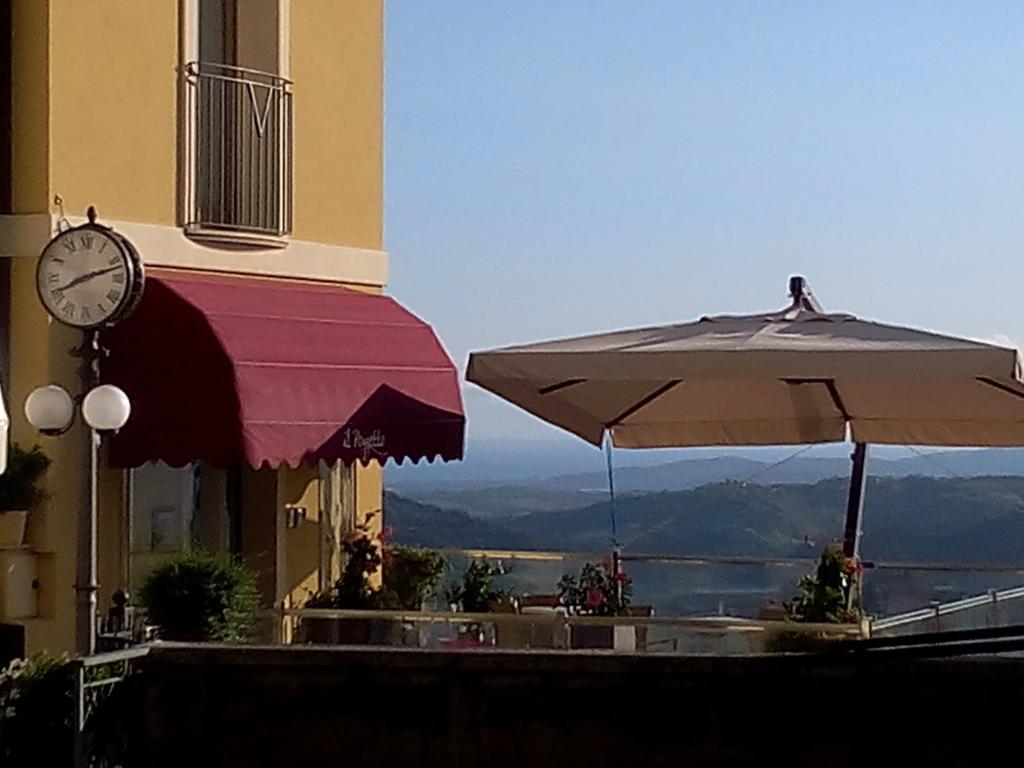 Albergo Diffuso - Il Poggetto Tra Urbino & San Marino Buitenkant foto