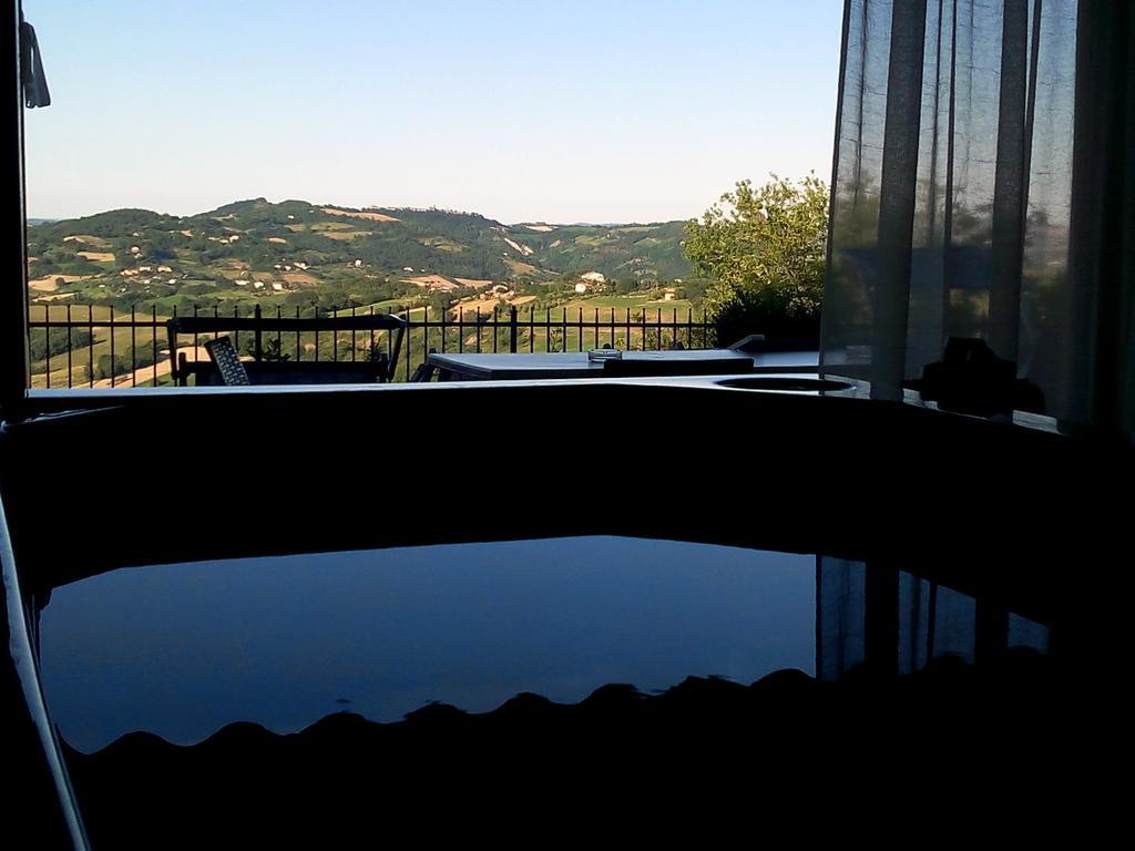 Albergo Diffuso - Il Poggetto Tra Urbino & San Marino Buitenkant foto