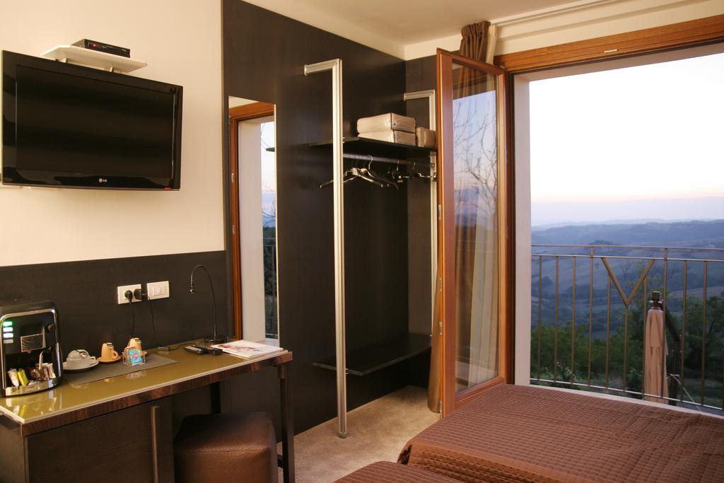 Albergo Diffuso - Il Poggetto Tra Urbino & San Marino Buitenkant foto
